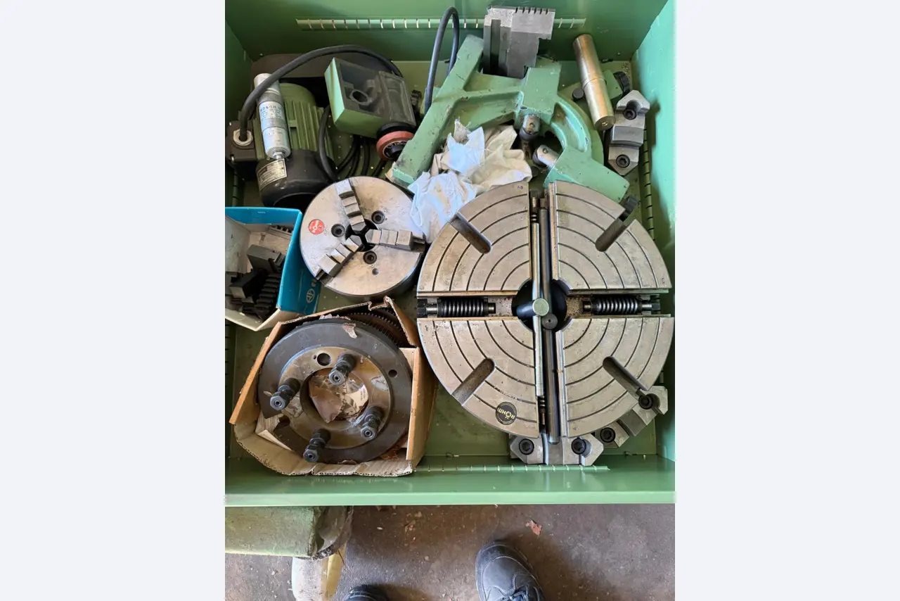 Measuring/testing technology and various workshop equipment-9